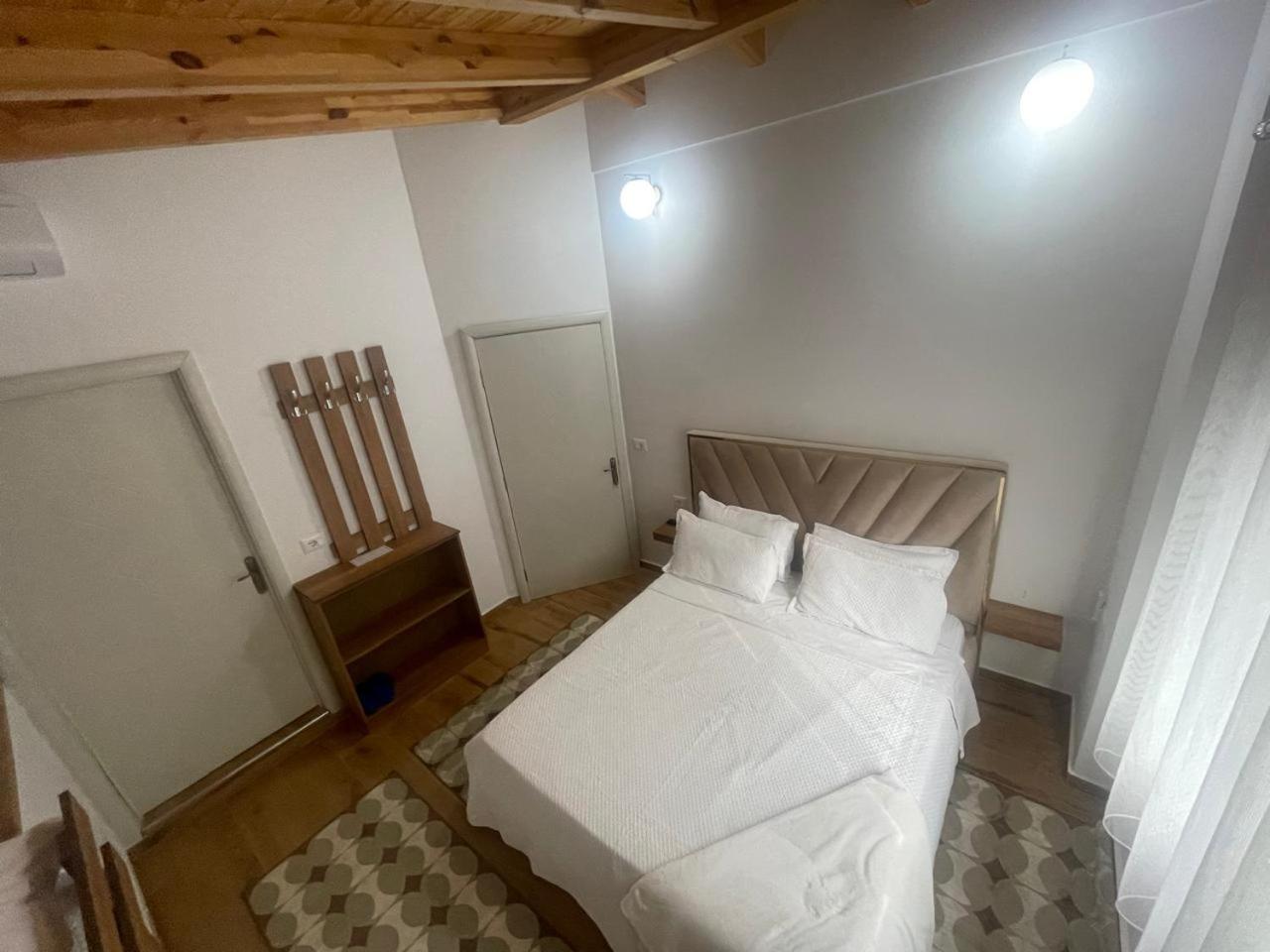 Guest-Room Zoi&Teri Tepelene Luaran gambar